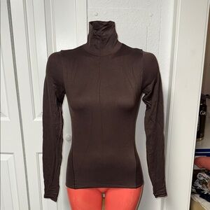 Lululemon Long Sleeve Mock Neck Top shirt blouse